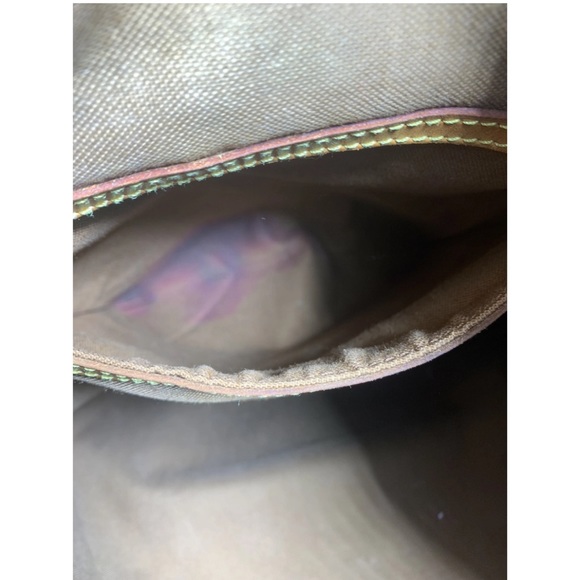 Louis Vuitton backpack - Picture 9 of 11